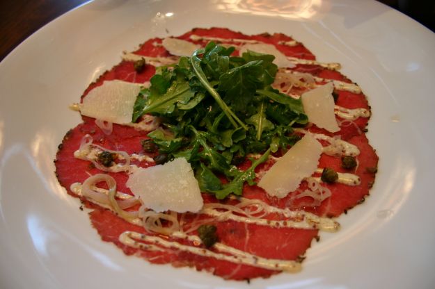 carpaccio di carne di manzo