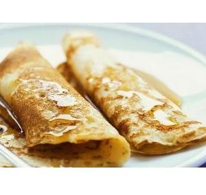 crepes al miele farcite con uvetta e noci