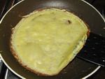 crêpe che sta per essere voltata
