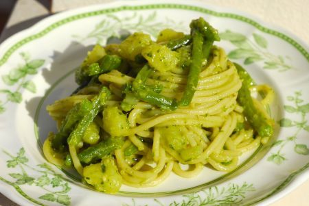 pasta al pesto con fagiolini e patate