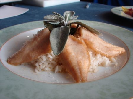 pesce persico burro e salvia