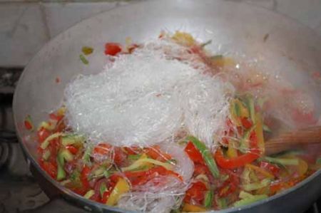spaghetti soia verdure