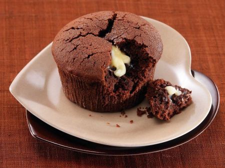 tortini cioccolato con il cuore bianco