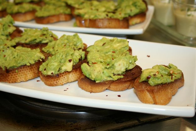 Crostini di avocado