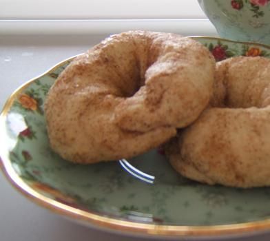 biscotti con vino bianco