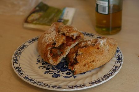 Calzoni farciti con lievito istantaneo