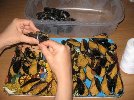 cozze chiuse con spago