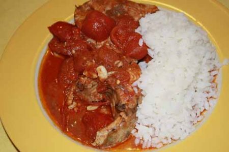 coulash di pesce con riso bianco