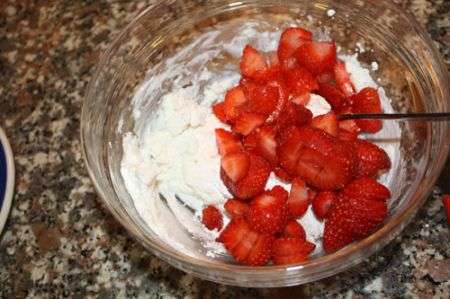 mousse di caprino e fragole