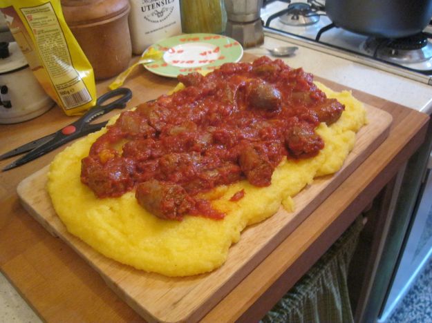 polenta e salsicce 01