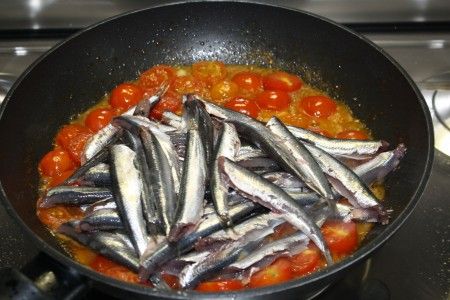 ricetta acciughe pomodoro 01