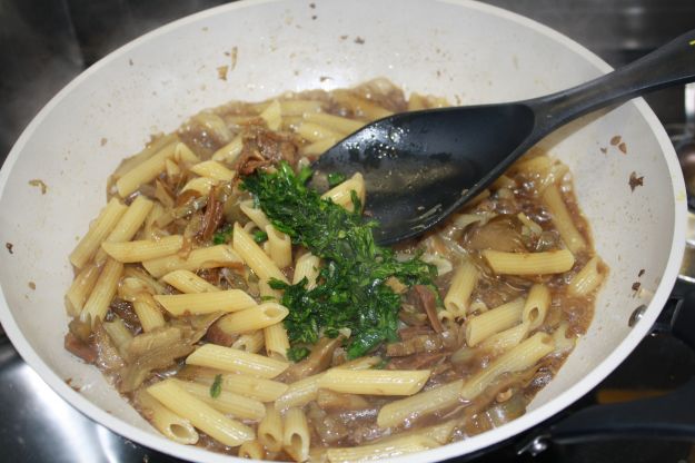 ricetta pasta carciofi funghi 01