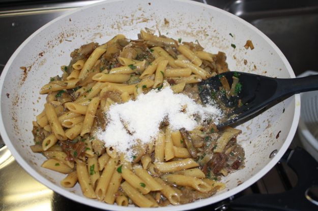 ricetta pasta carciofi funghi 01