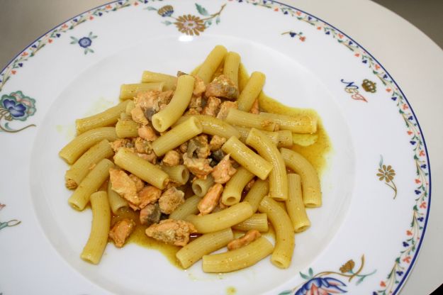 ricetta pasta salmone curry 01