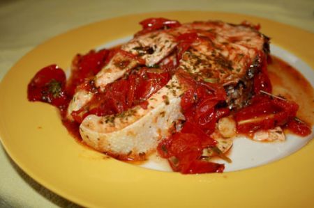 salmone al pomodoro