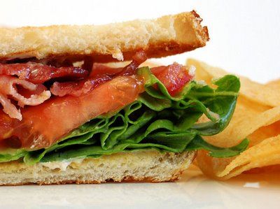 sandwich BLT (lattuga, pomodoro e pancetta)