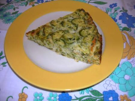Fetta di sformato di zucchine