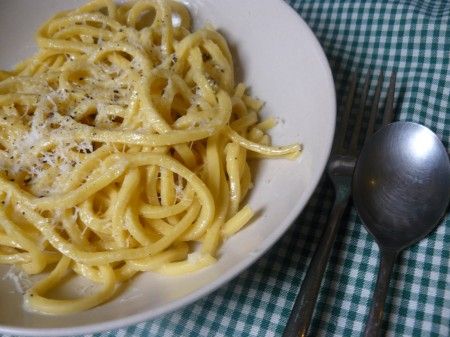 spaghetti formaggio piatto di pasta  espresso