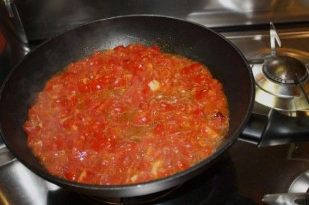 tagliatelle nere gamberi pomodorini 01