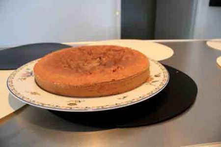 torta di nocciole