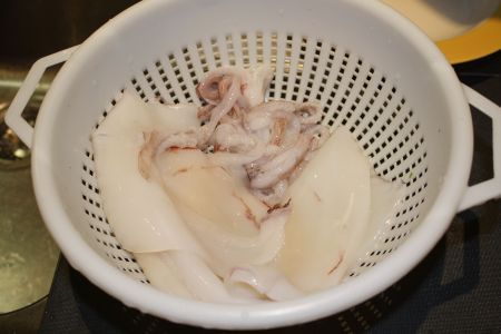 totani o calamari con i carciofi