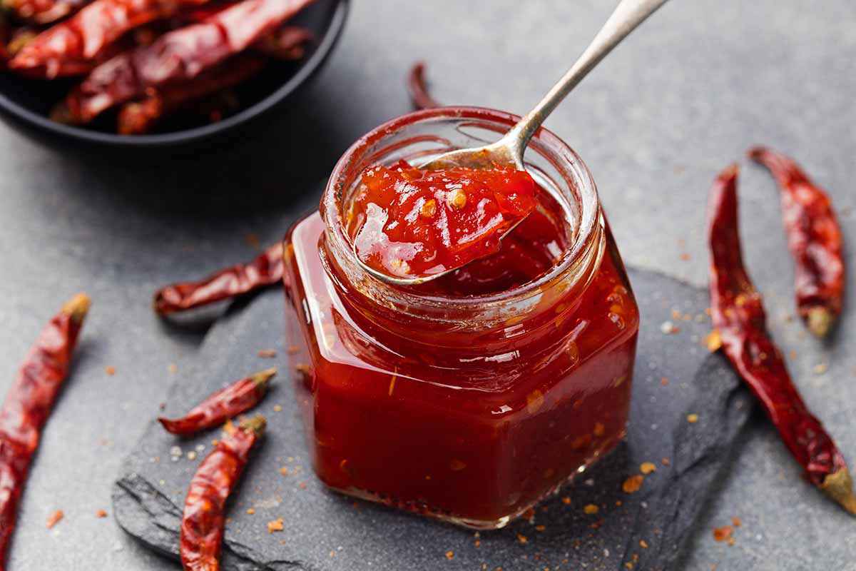 Barattolo di marmellata, conserva, peperoncini