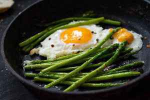 asparagi con uova
