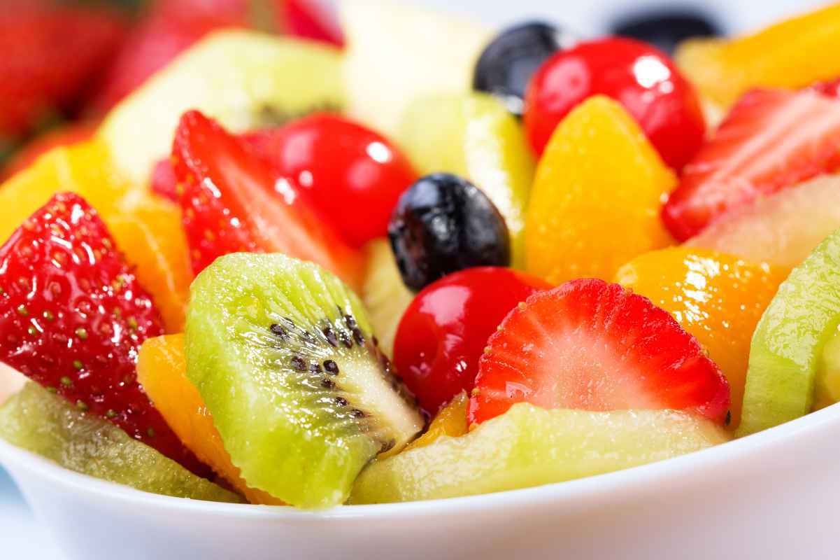 Macedonia di frutta fresca, ricetta facile e golosa