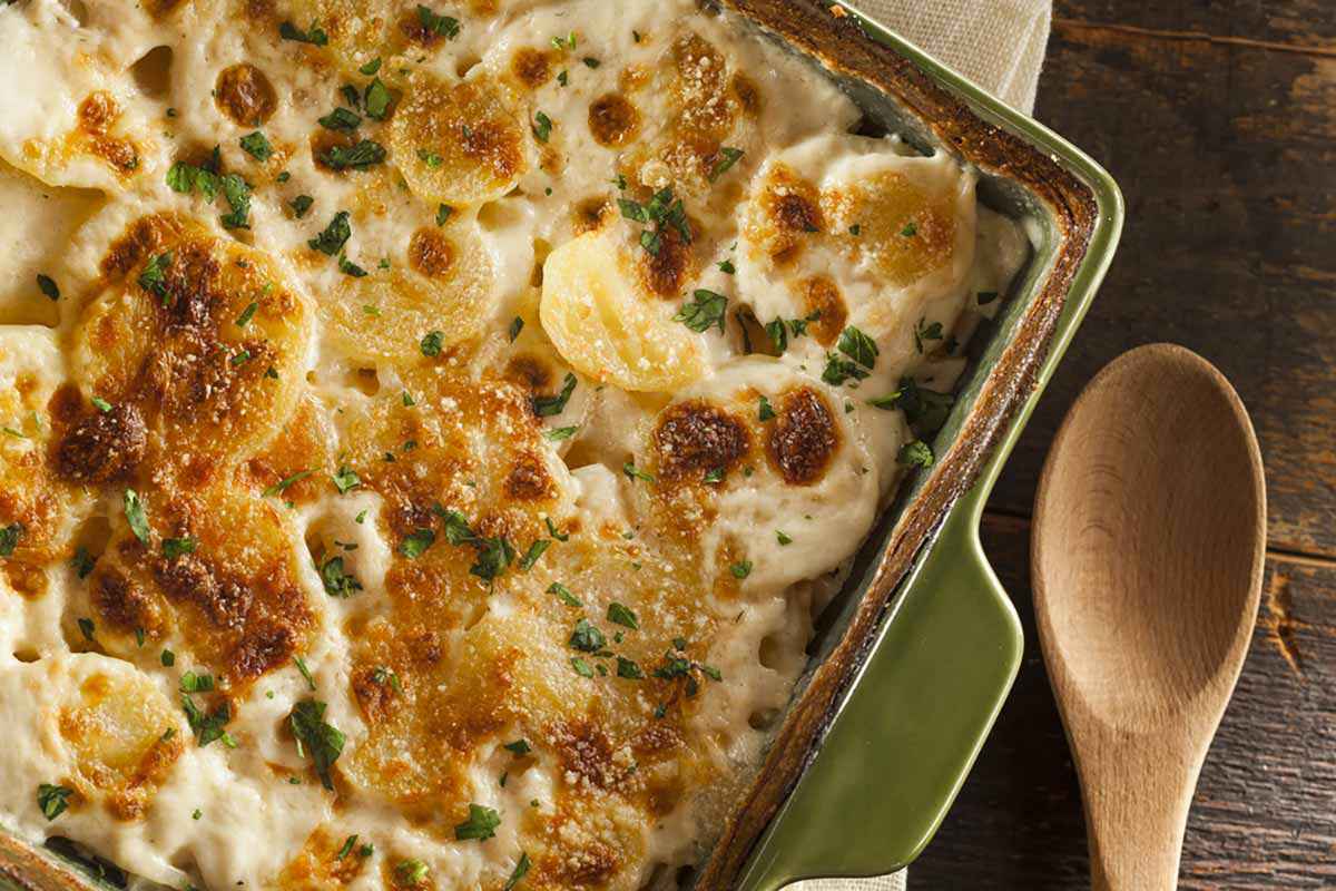 Teglia di patate gratinate al forno