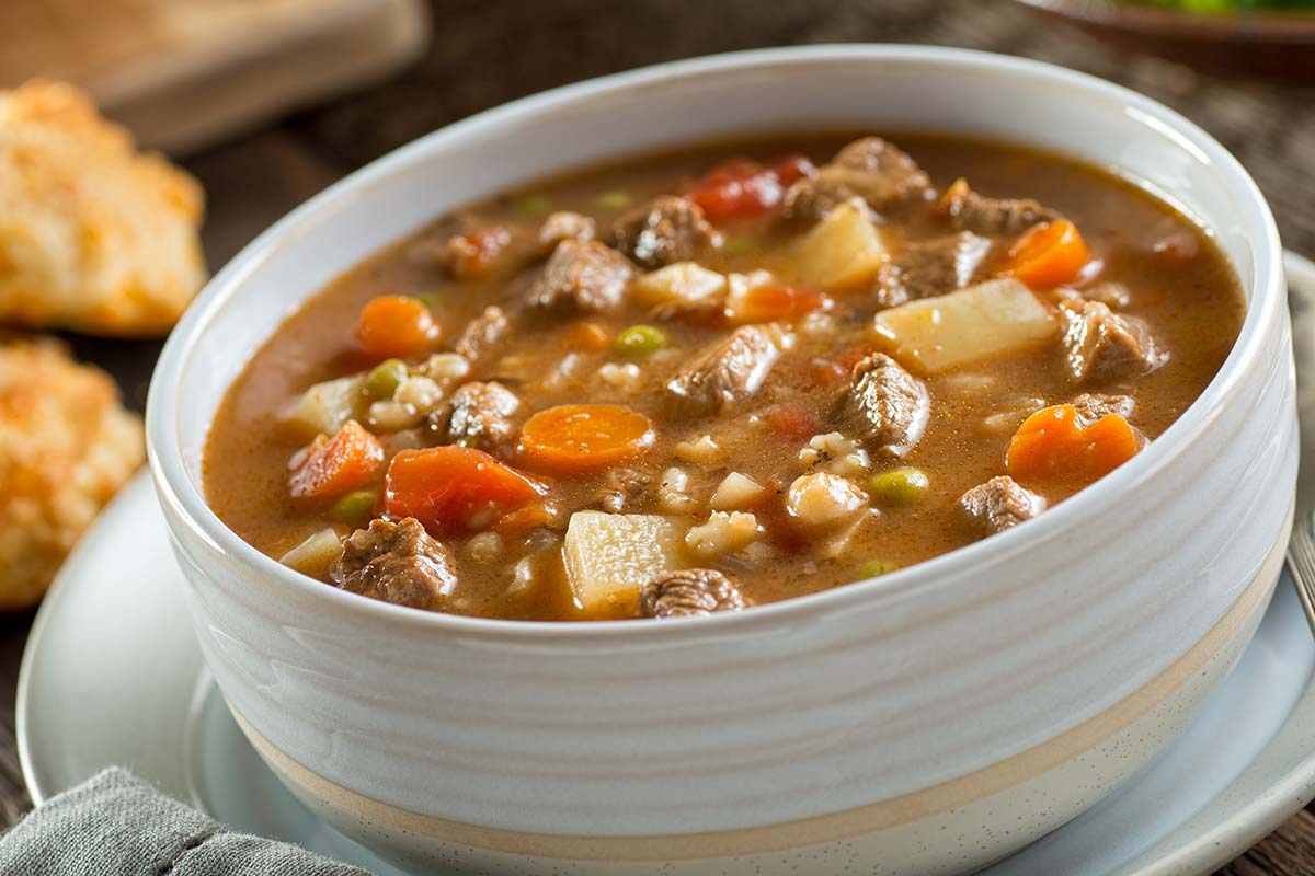 Minestra di orzo con carne e verdure