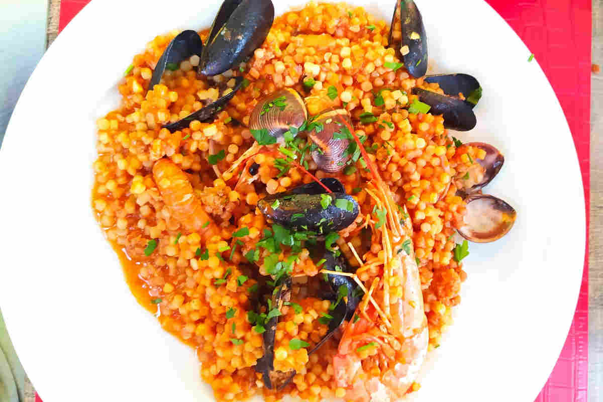 Fregola ai frutti di mare (pilau)