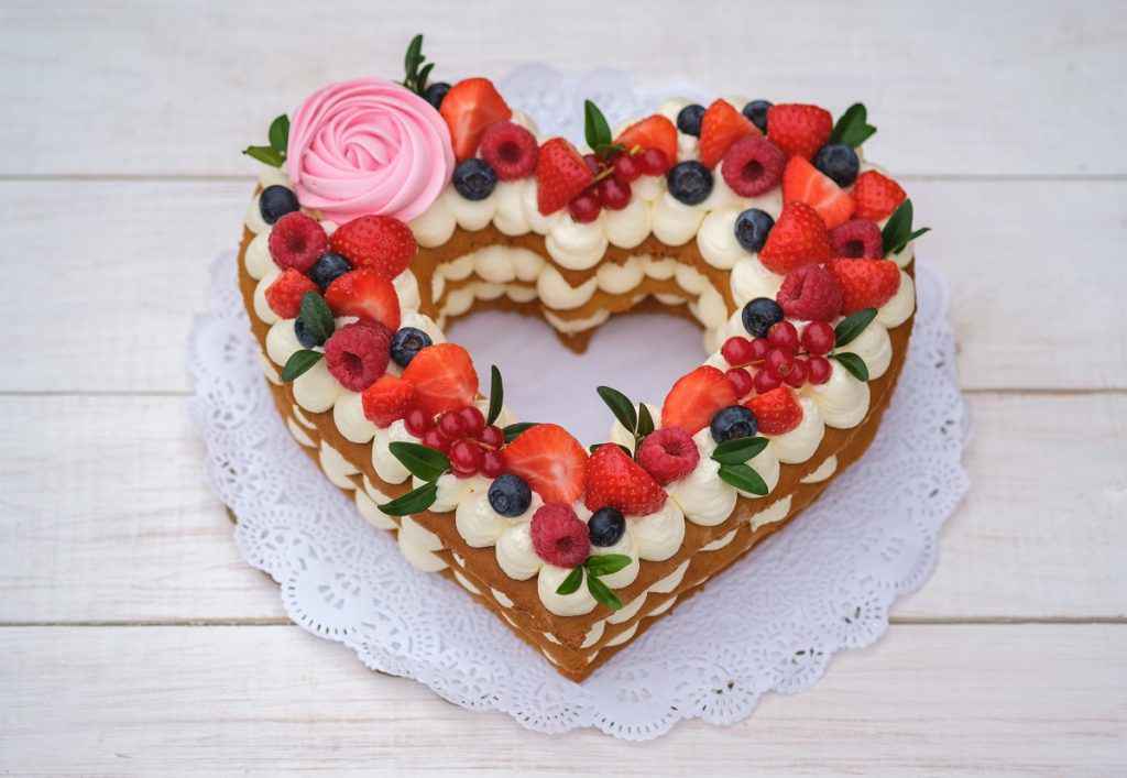 torta menu san valentino con stampi a forma di cuore