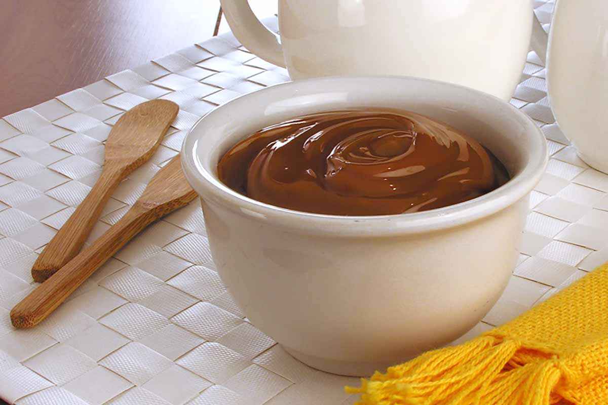 Crema al cioccolato senza cottura