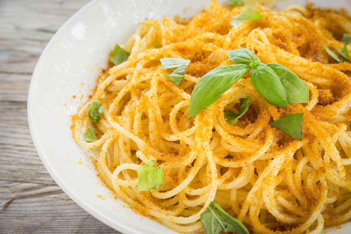 Spaghetti con bottarga e limone