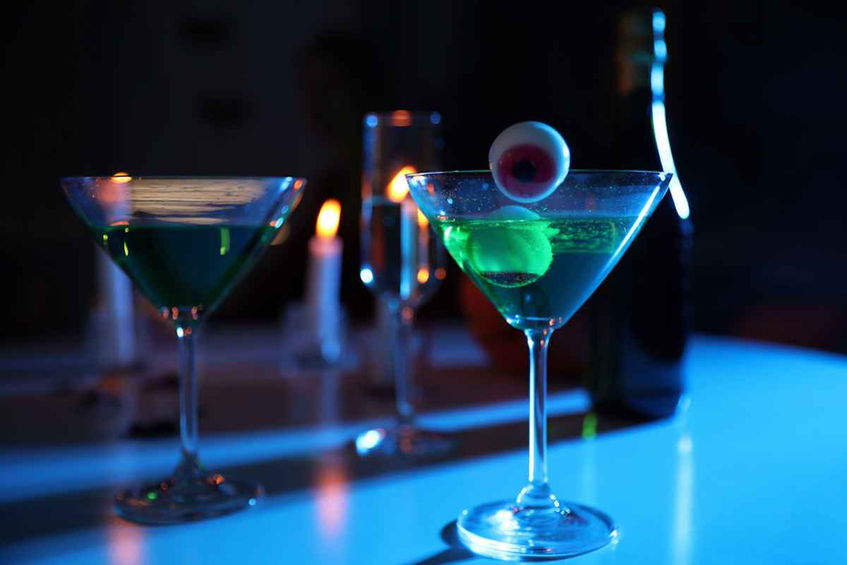 Cocktail di occhi e Martini per Halloween