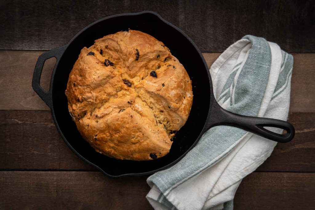 pan dei santi, pagnotta dolce per la festa dei morti