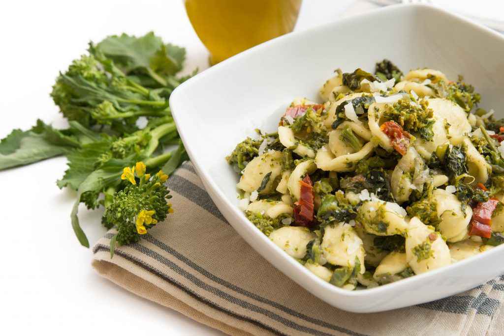 orecchiette cime di rapa salsiccia e pomodorini