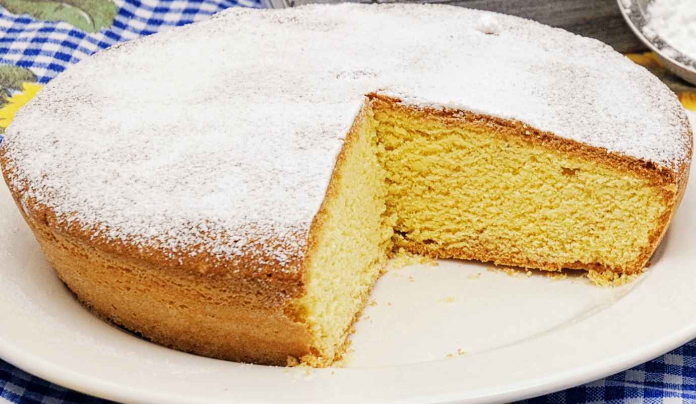 Torta paradiso con zucchero a velo