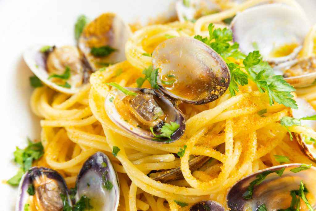 Spaghetti alle vongole in bianco