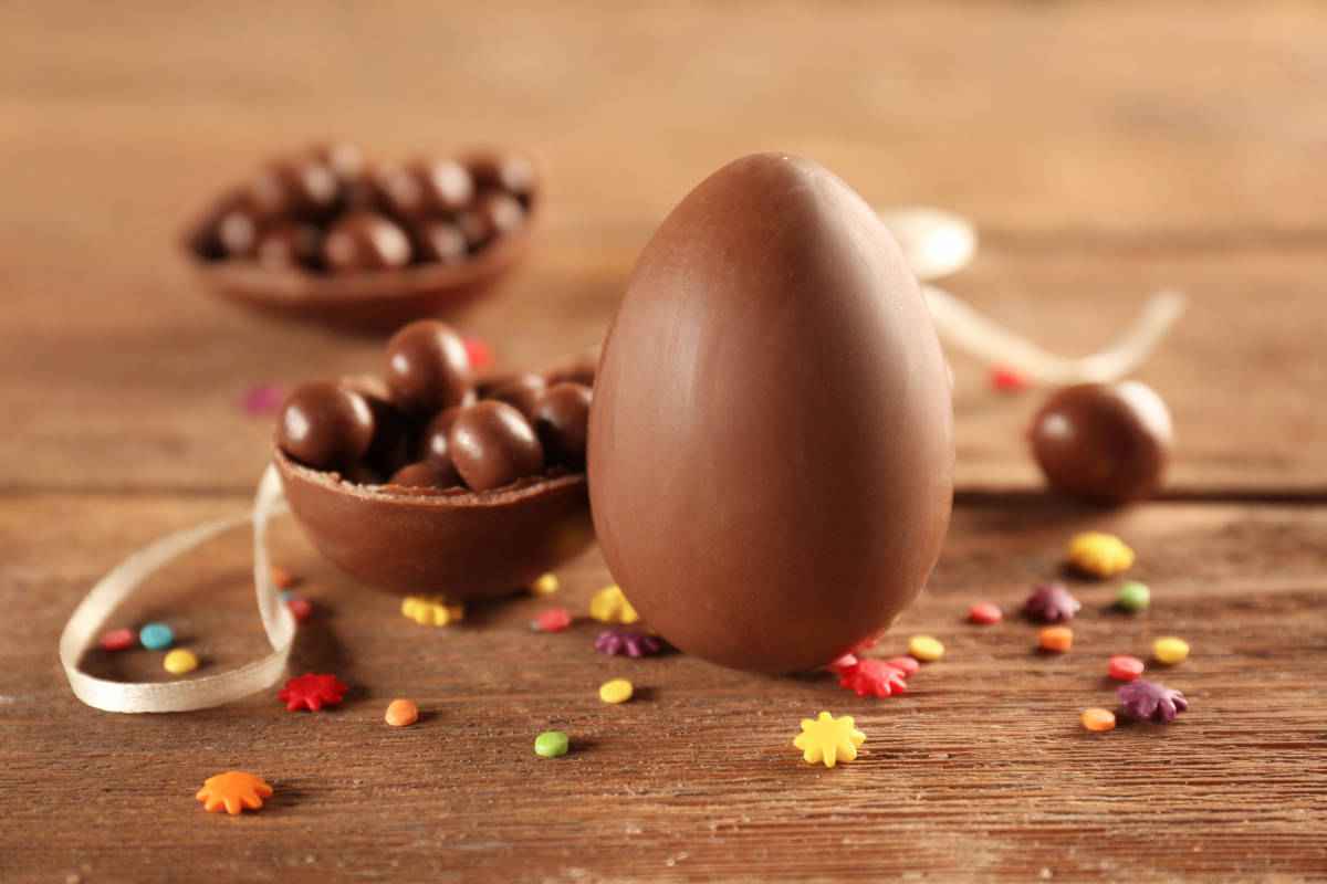 uovo di pasqua di cioccolato