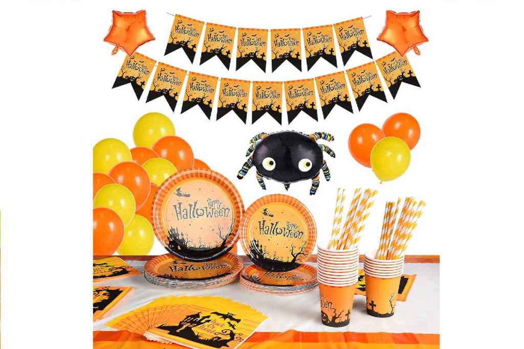 set di stoviglie completo a tema halloween