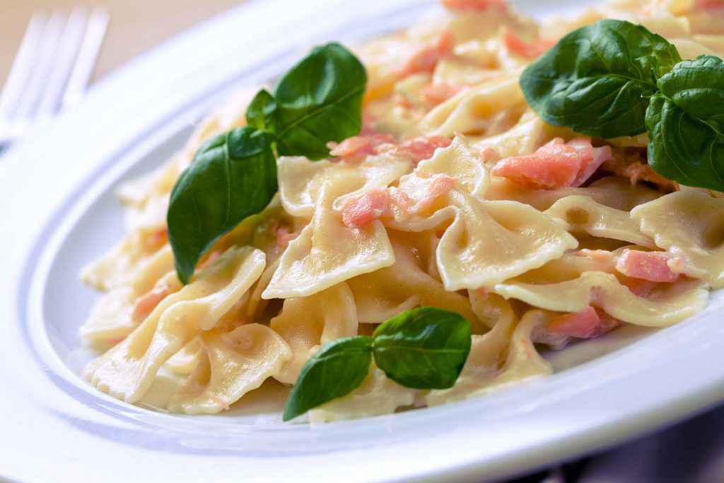 Farfalle al salmone