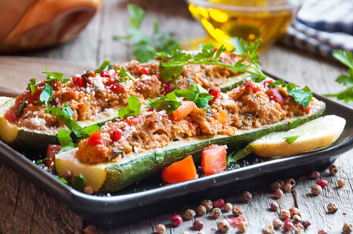 Zucchine ripiene al forno: ricette classiche e facili da fare