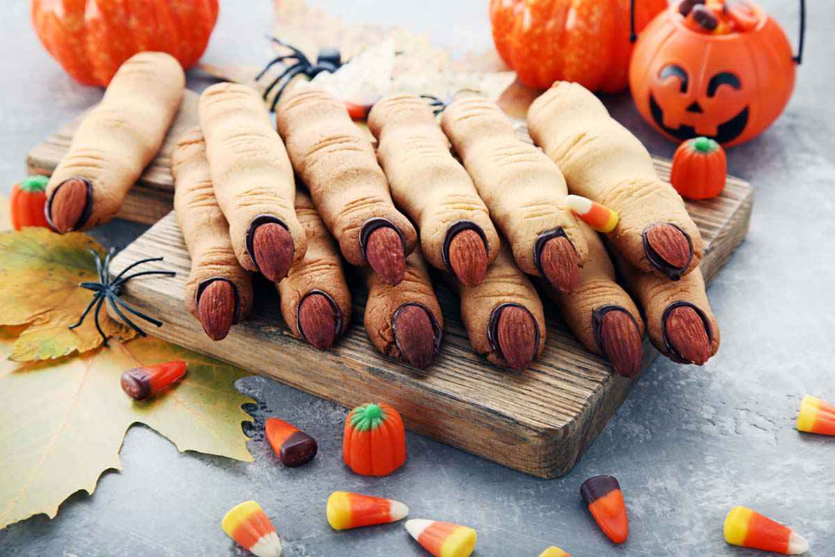 Dolcetti a forma di dita di strega per Halloween