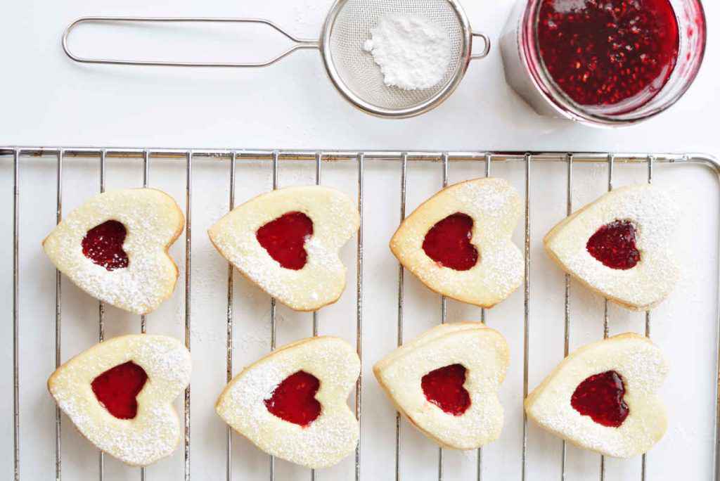 biscotti a forma di cuore senza stampo