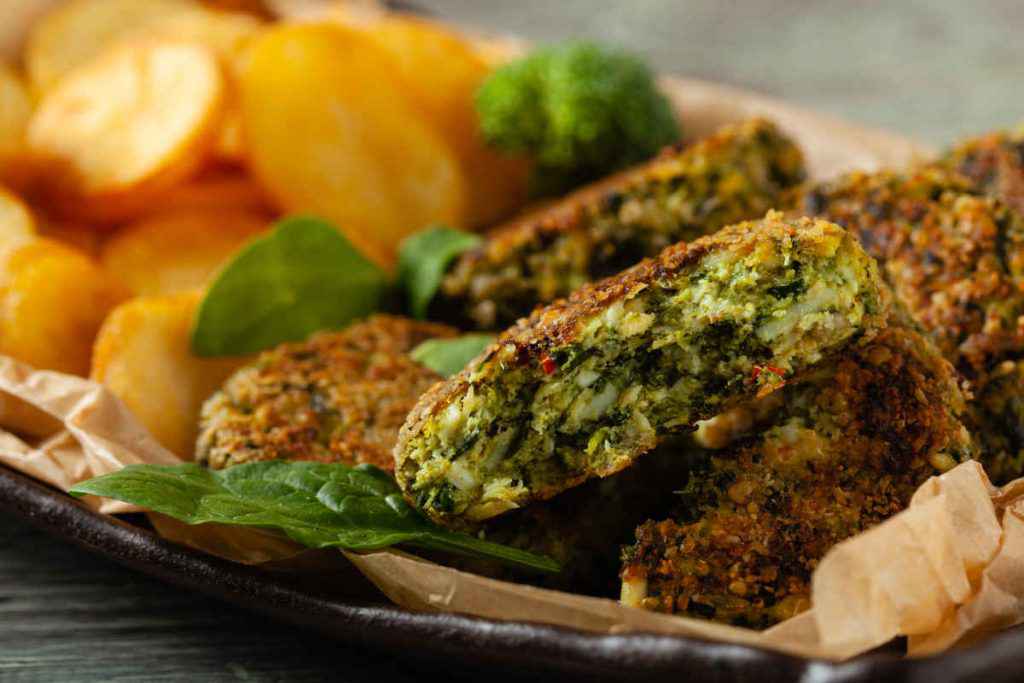 polpette di broccoli e spinaci al forno con patate