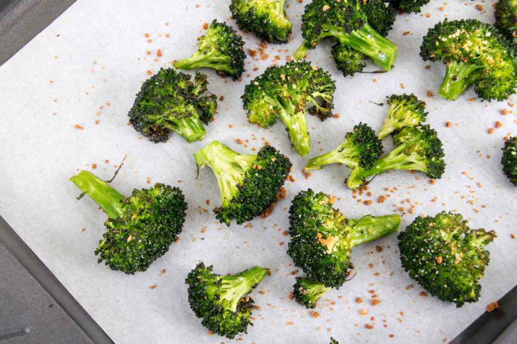 teglia con broccoli al forno gratinati senza formaggio