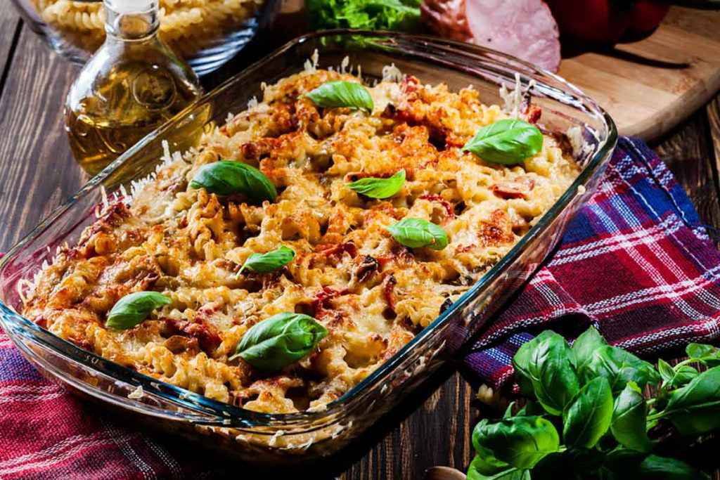 Fusilli infornati con salsiccia e ricotta