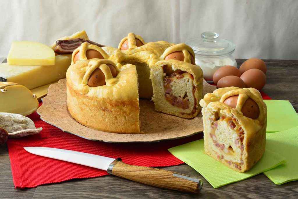 Casatiello napoletano per antipasti di pasqua