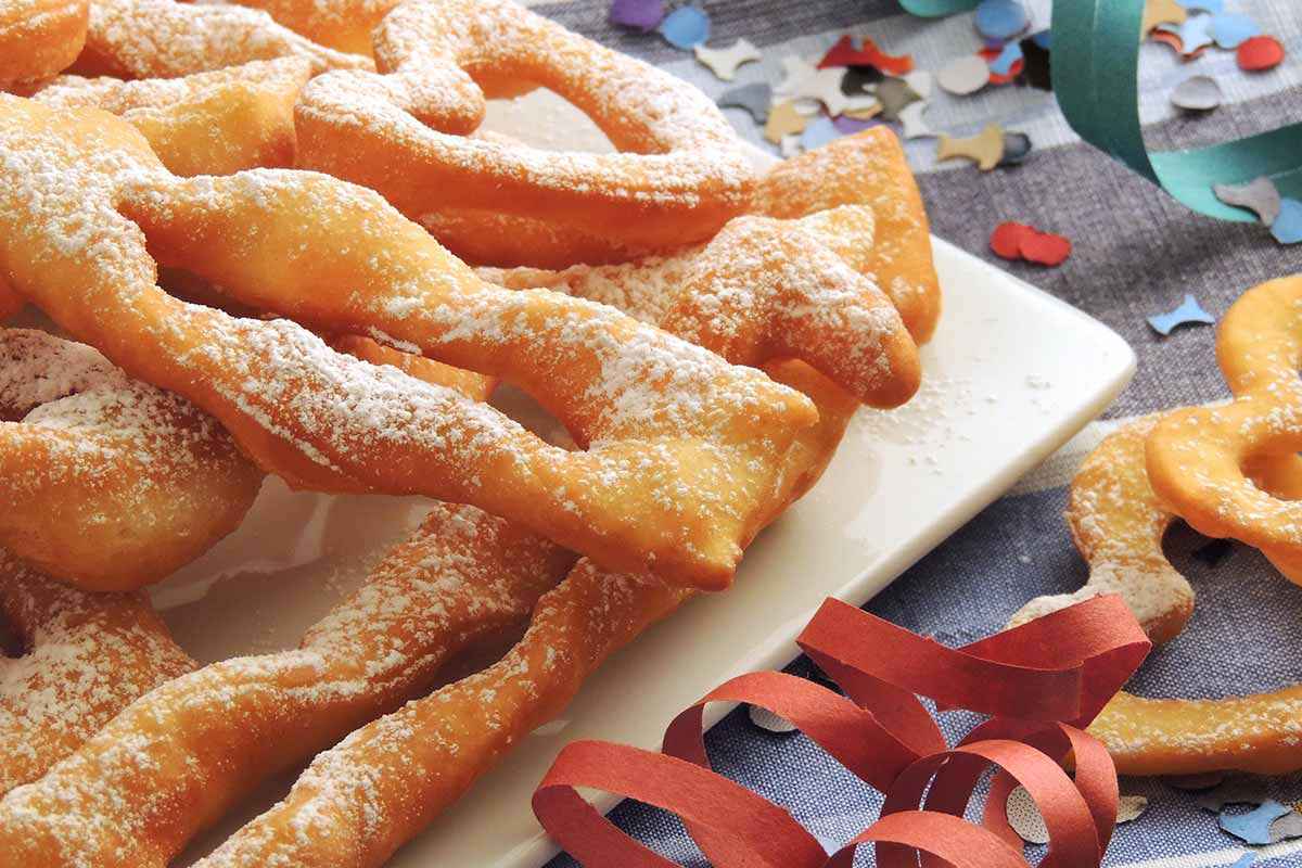 Dolci di Carnevale: 22 ricette tipiche facili da fare